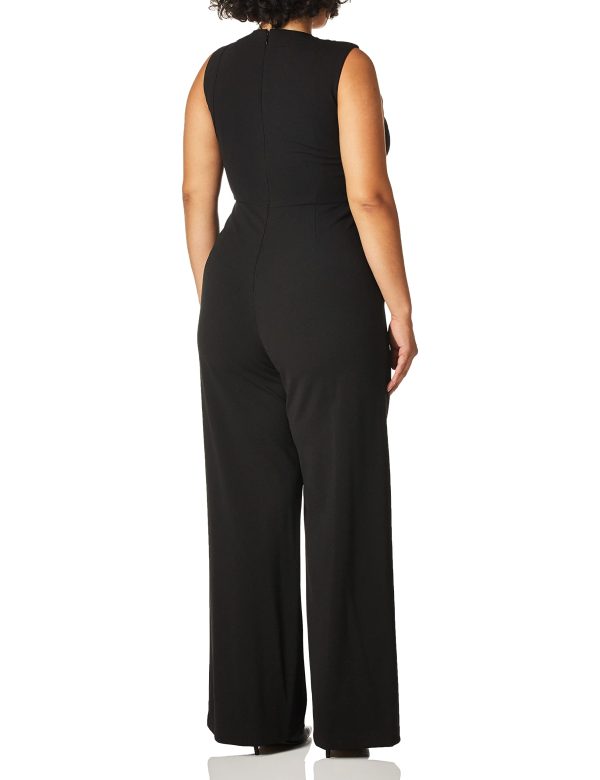 Women's Sleeveless Neckline Cutout Jumpsuit With Pockets